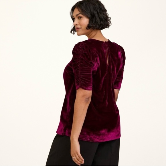 TORRID VELVET RUCHED KEYHOLE BACK TOP 3X - Picture 3 of 7